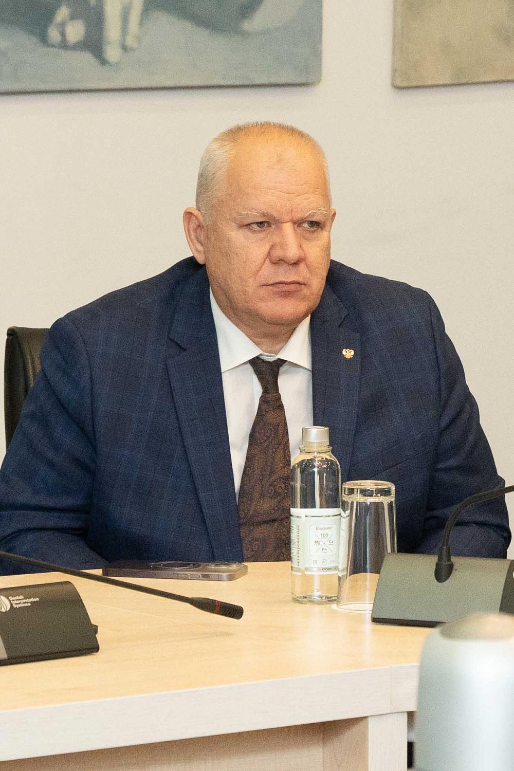 Как и чему нужно обучать молодых людей в современном мире?