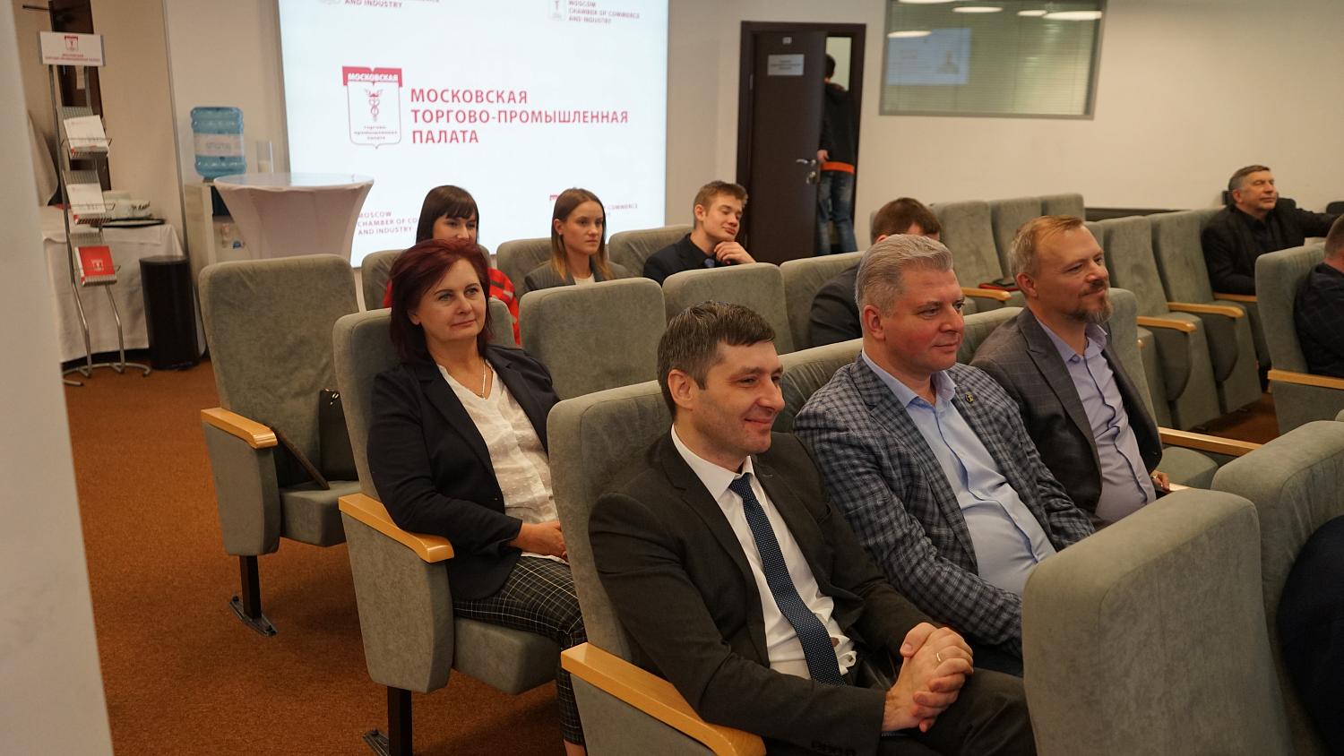 Мастера разрешения долговых споров получили заслуженные награды