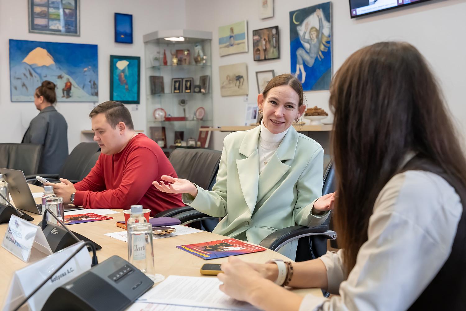 Финансы без стресса: как пожилым управлять деньгами уверенно и спокойно