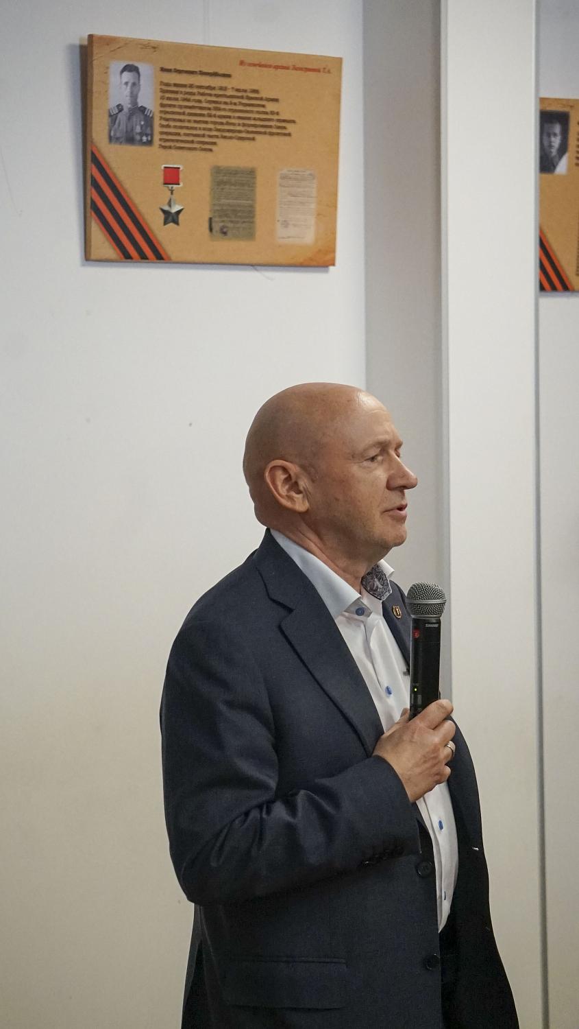 В стенах Московской торгово-промышленной палаты открылась выставка «Бессмертный полк МТПП» 