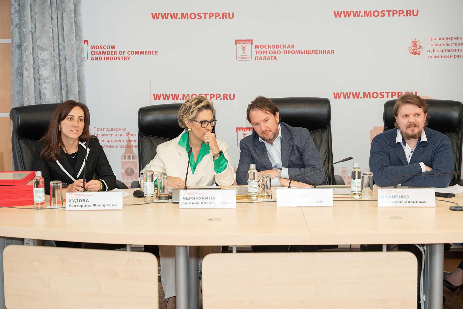 «Договориться нельзя судится» - где ставят запятую медиаторы и адвокаты?