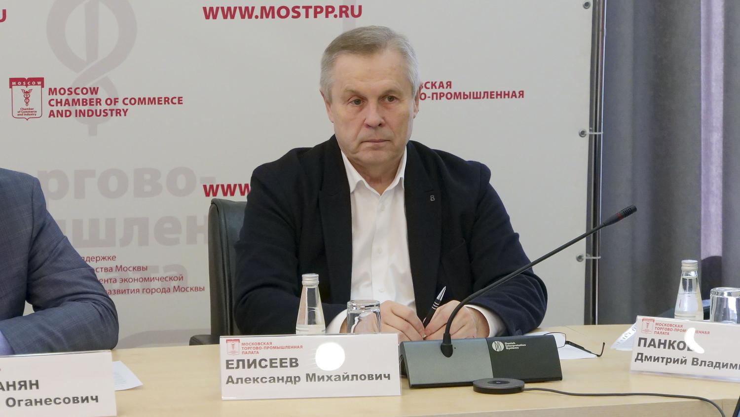 На площадке МТПП специалисты обсудили проект международной выставки дизайна одежды