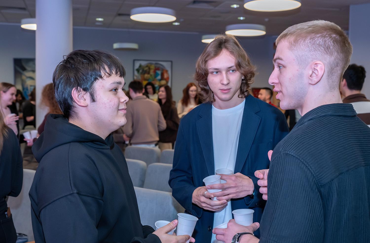 Точка старта для молодых бизнесменов: команды, нетворкинг и тест идей в проекте «Начни свой бизнес с Москвой»