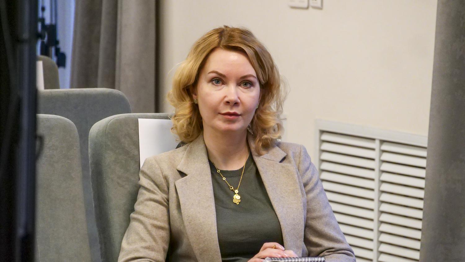 Сила Палаты - в контактах, связях и статусе