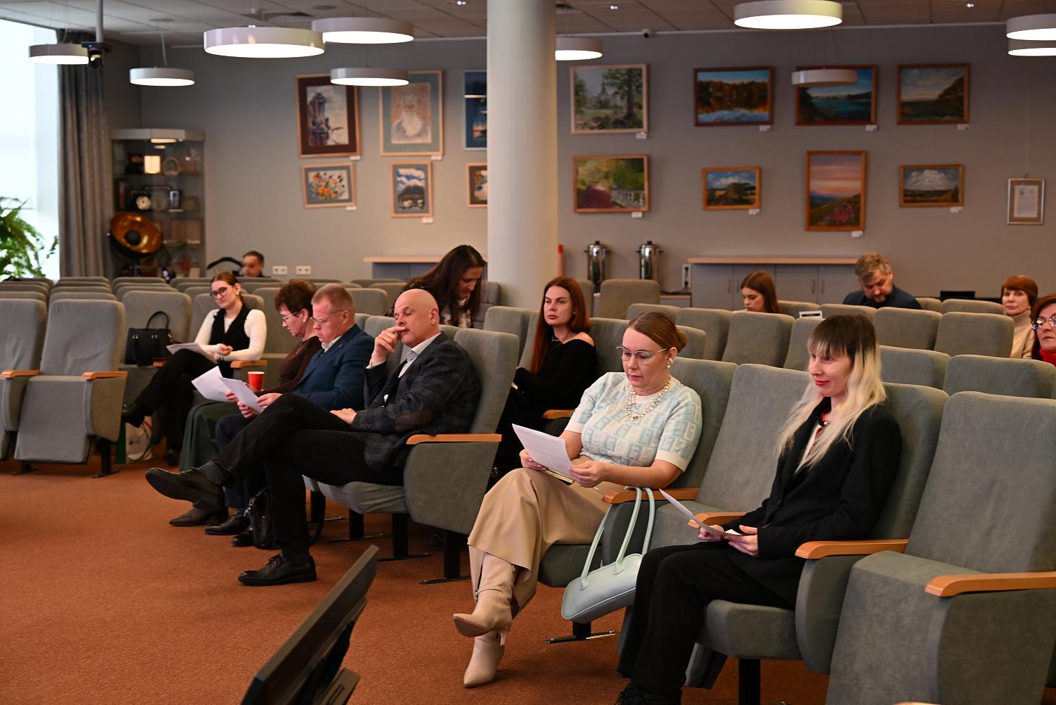 Эксперты рассмотрели долговые проблемы строительной отрасли 