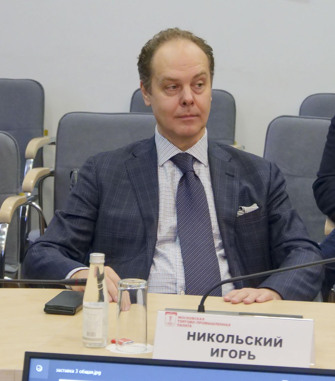 Эксперты обсудили возможности взаимодействия бизнеса, искусства и благотворительности