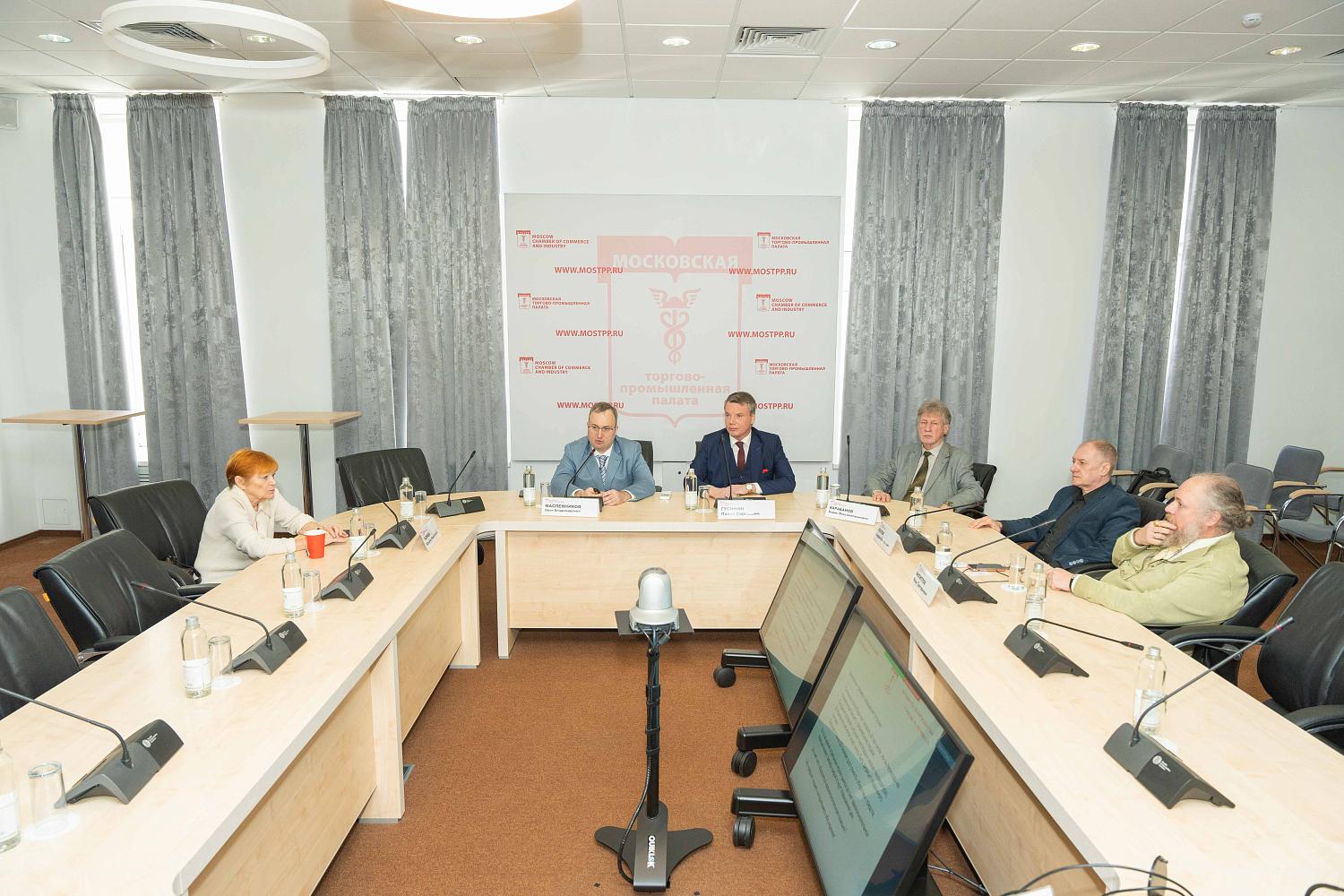 Эксперты рассмотрели ряд кейсов в управленческом консалтинге