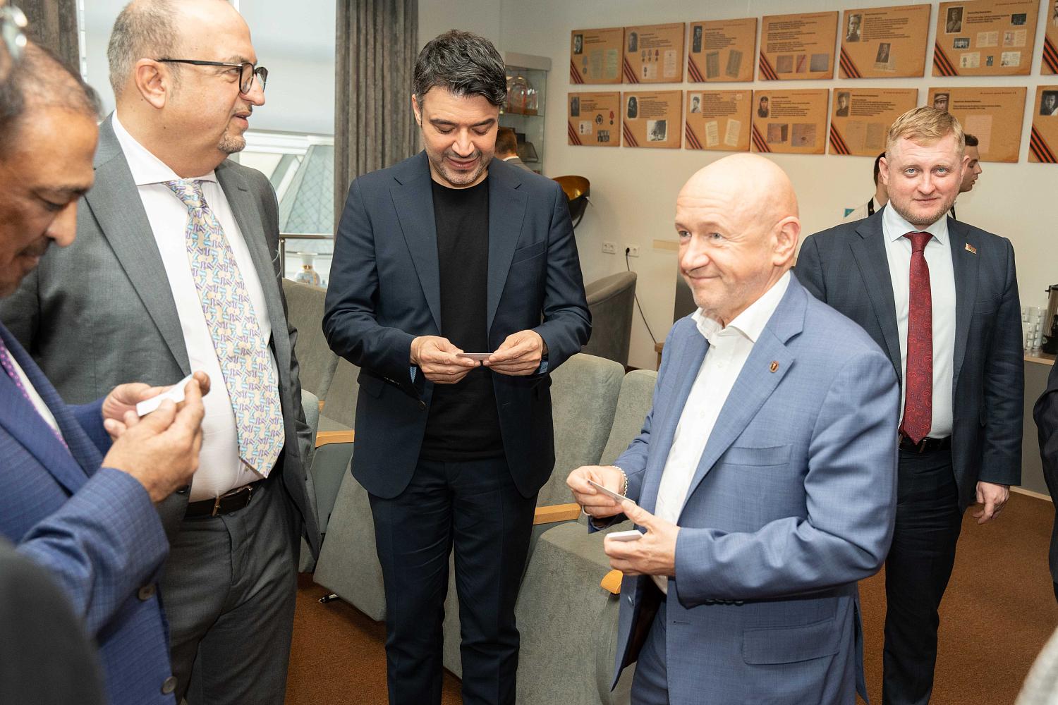 Дружеский нетворкинг накануне большого Форума