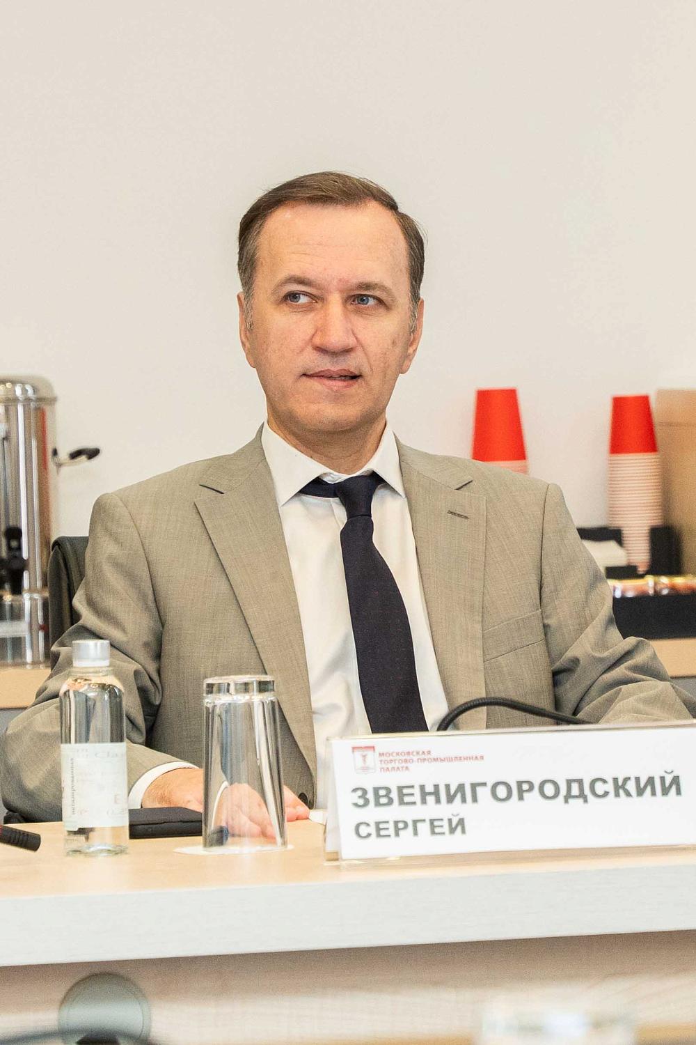 Эксперты обсудили правовые аспекты договорных отношений в строительстве, грузоперевозках и лизинге оборудования