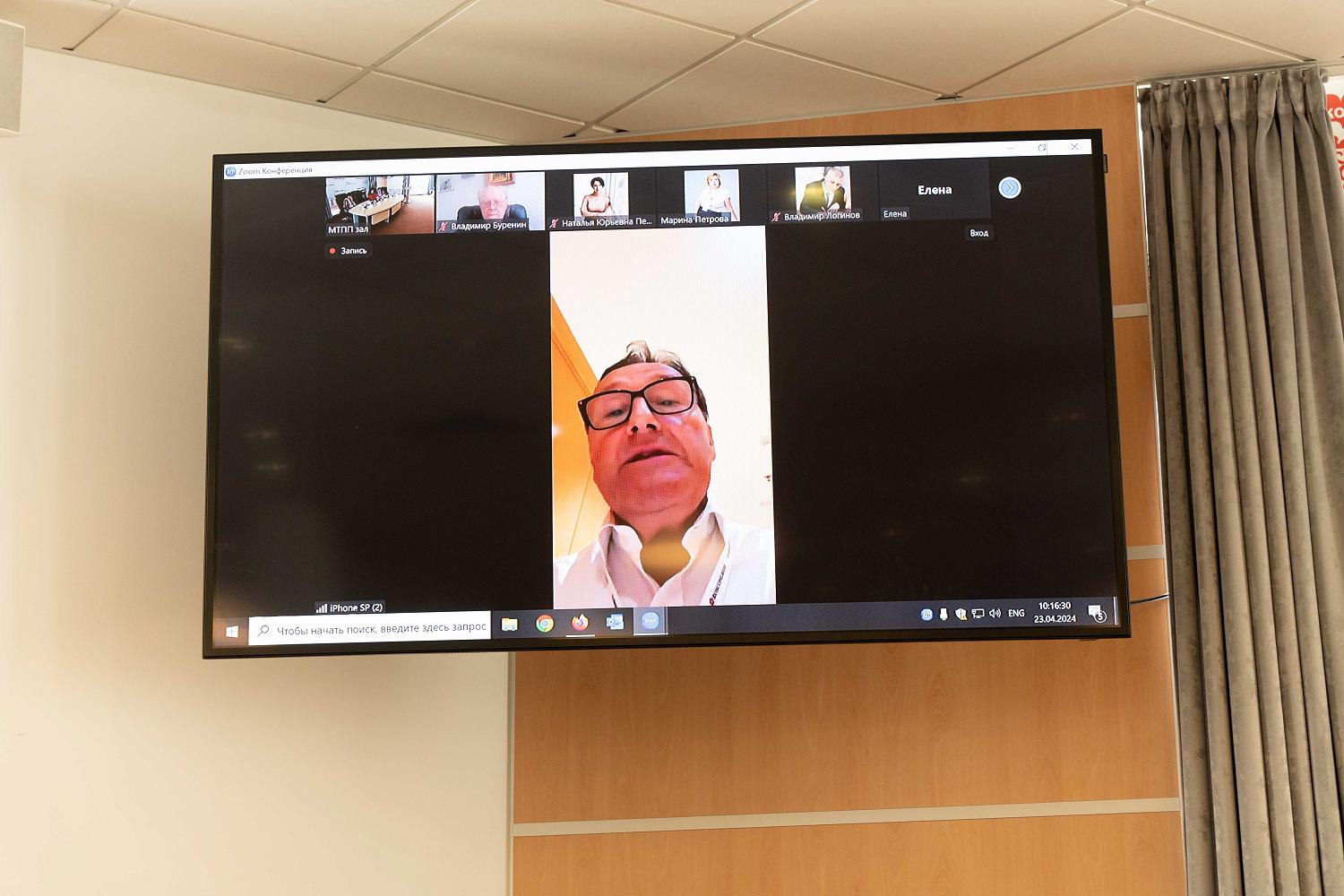 Специалисты обсудили разрывы и пути сближения практики и бизнес-образования