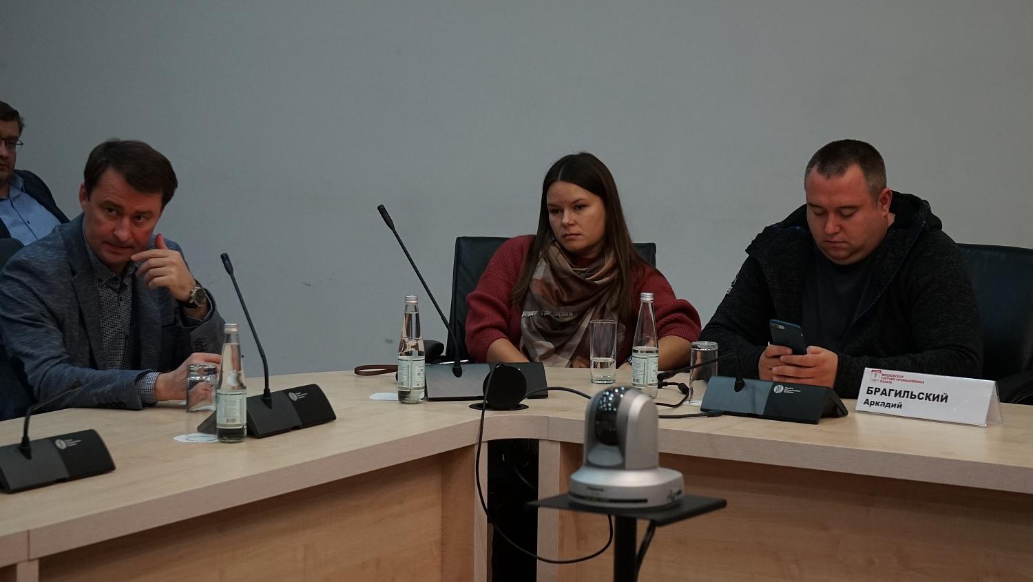 Представители профессионального сообщества обсудили ситуацию на рынке такси