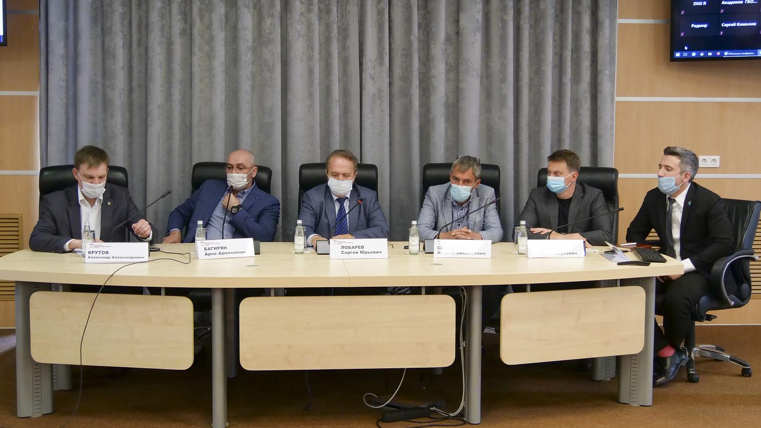 Обсуждены проблемы перевода транспорта на газомоторное топливо