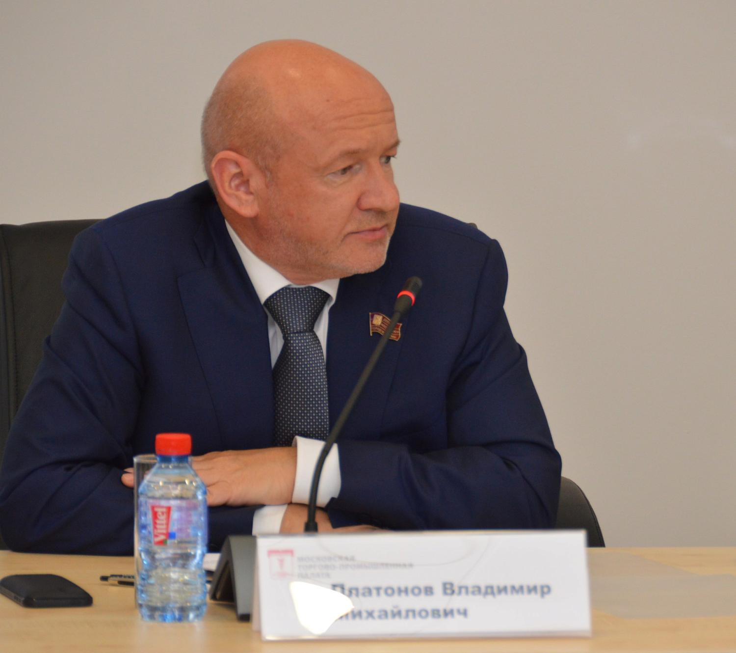 Нужно ли запрещать безалкогольные «энергетики»?
