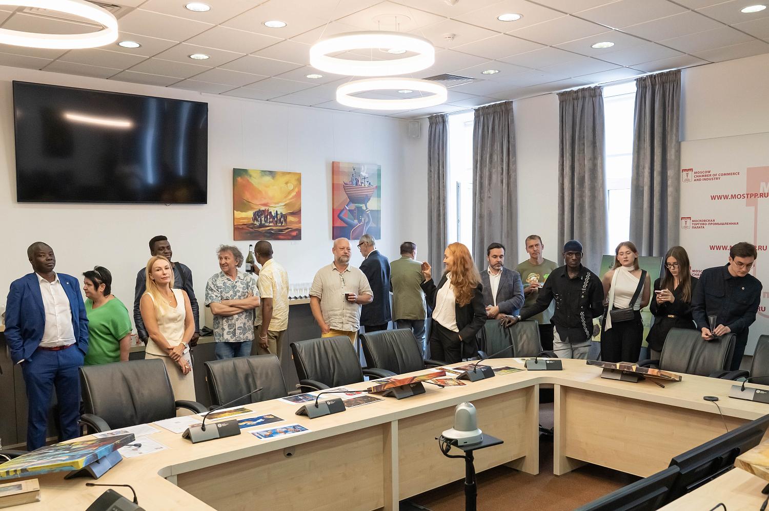 От Уганды до России – художественный мост через континенты