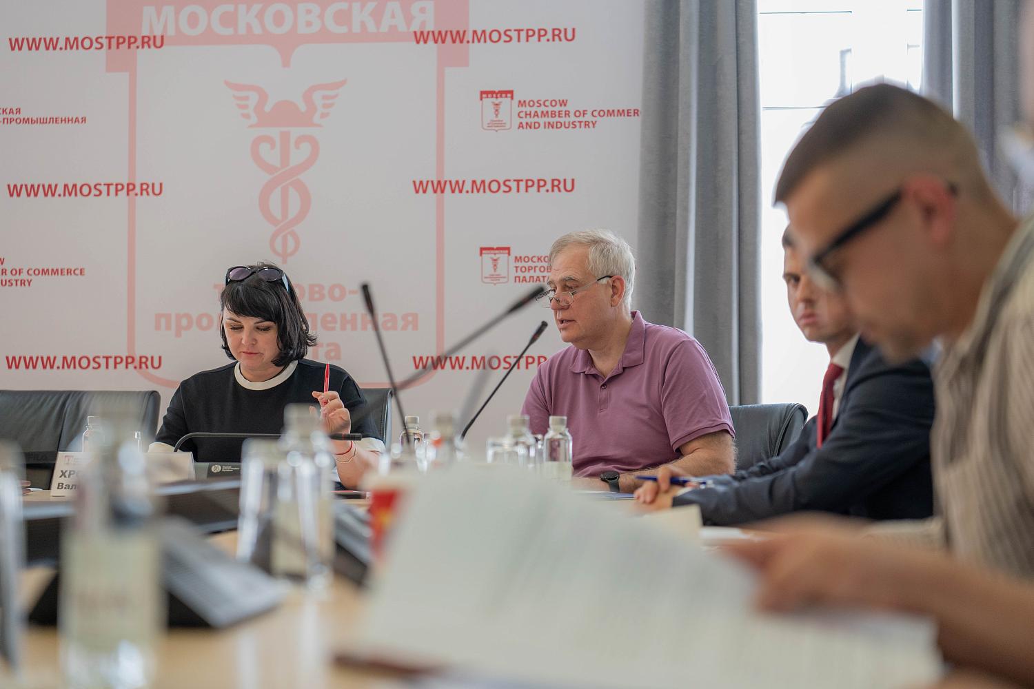 Эксперты обсудили пути решения проблем безопасности многоквартирных домов