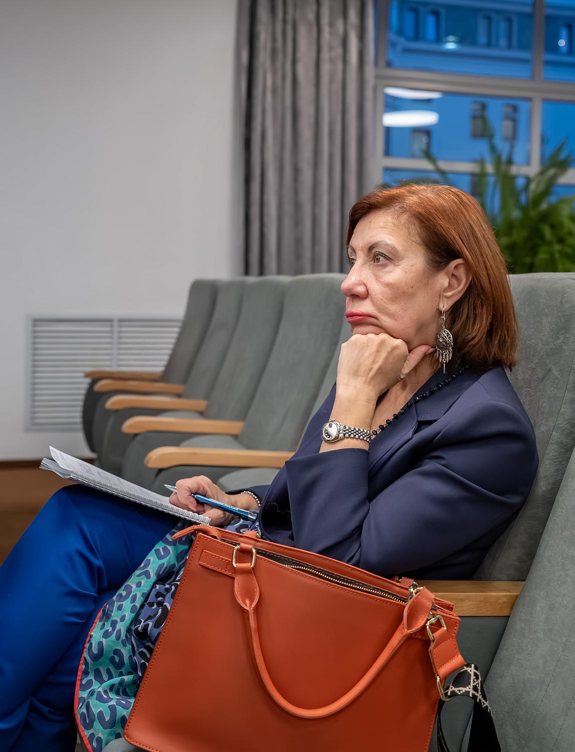 Люди и алгоритмы: как ИИ усиливает команду, а не заменяет её