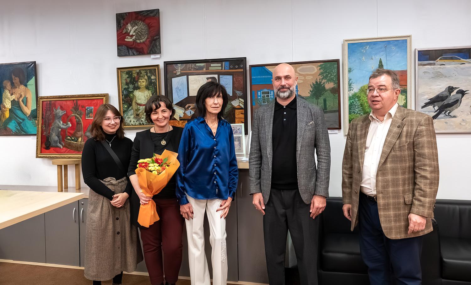 Светлые и тёплые работы художников представлены в залах МТПП