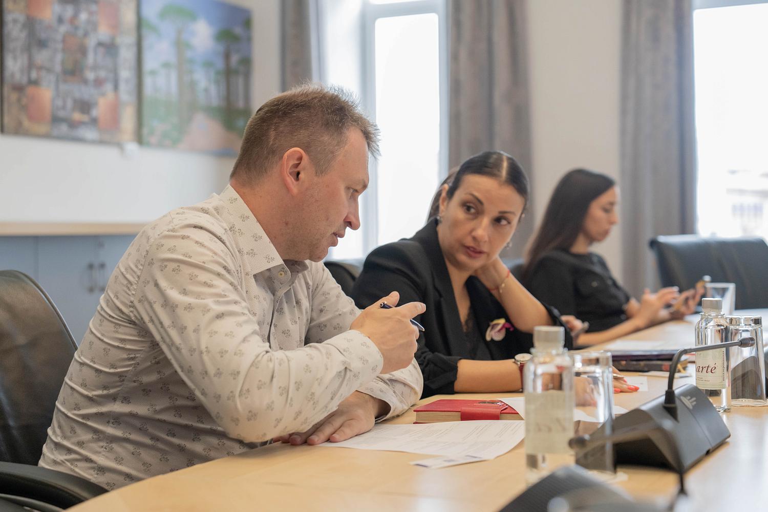 Деловые женщины обменялись практическими рекомендациями на площадке МТПП