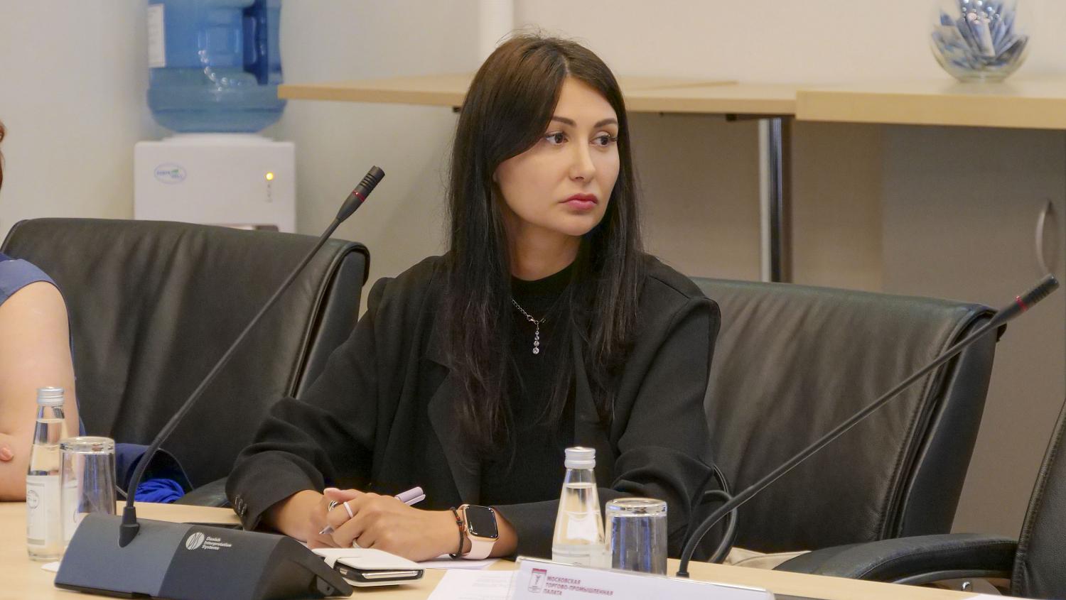 Обсуждена ситуация с неисполнением условий строительного госконтракта заказчиком в регионе 