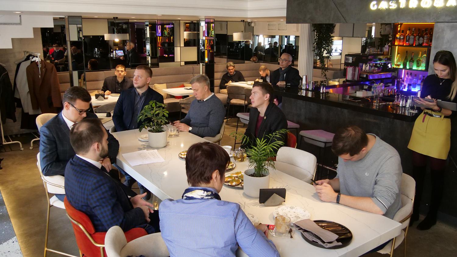 МТПП и МЭЦ представили предпринимателям возможности работы за рубежом