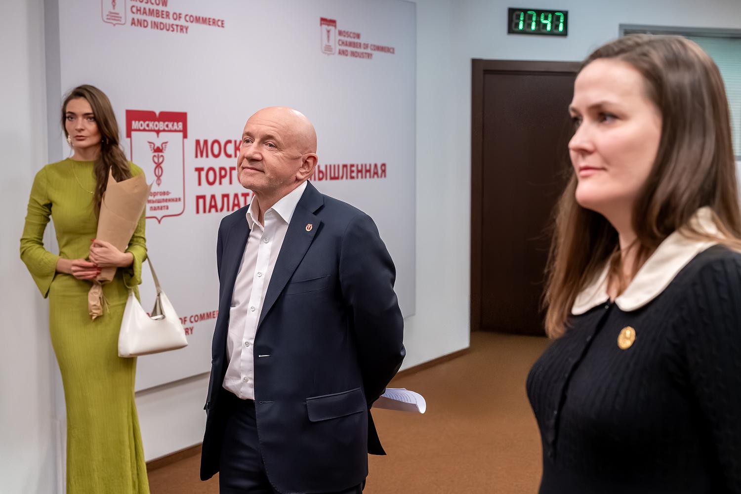 Цветущая сложность и индустриальная поэзия