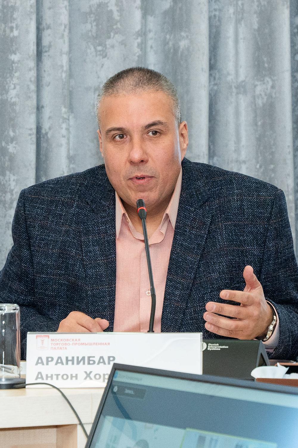 Молодежный комитет ищет дополнительные пути обеспечения безопасности многоквартирных домов