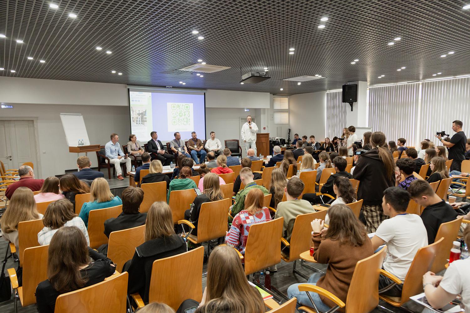 Зеленоградский симпозиум собрал юных, отважных и креативных