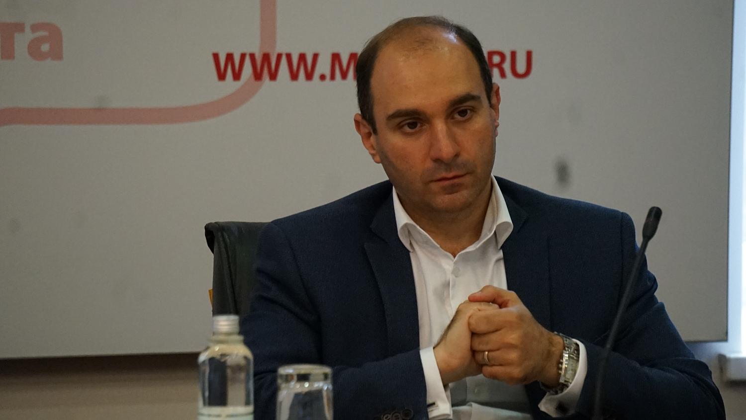 Над высочайшим пиком России развернули флаги Москвы и МТПП