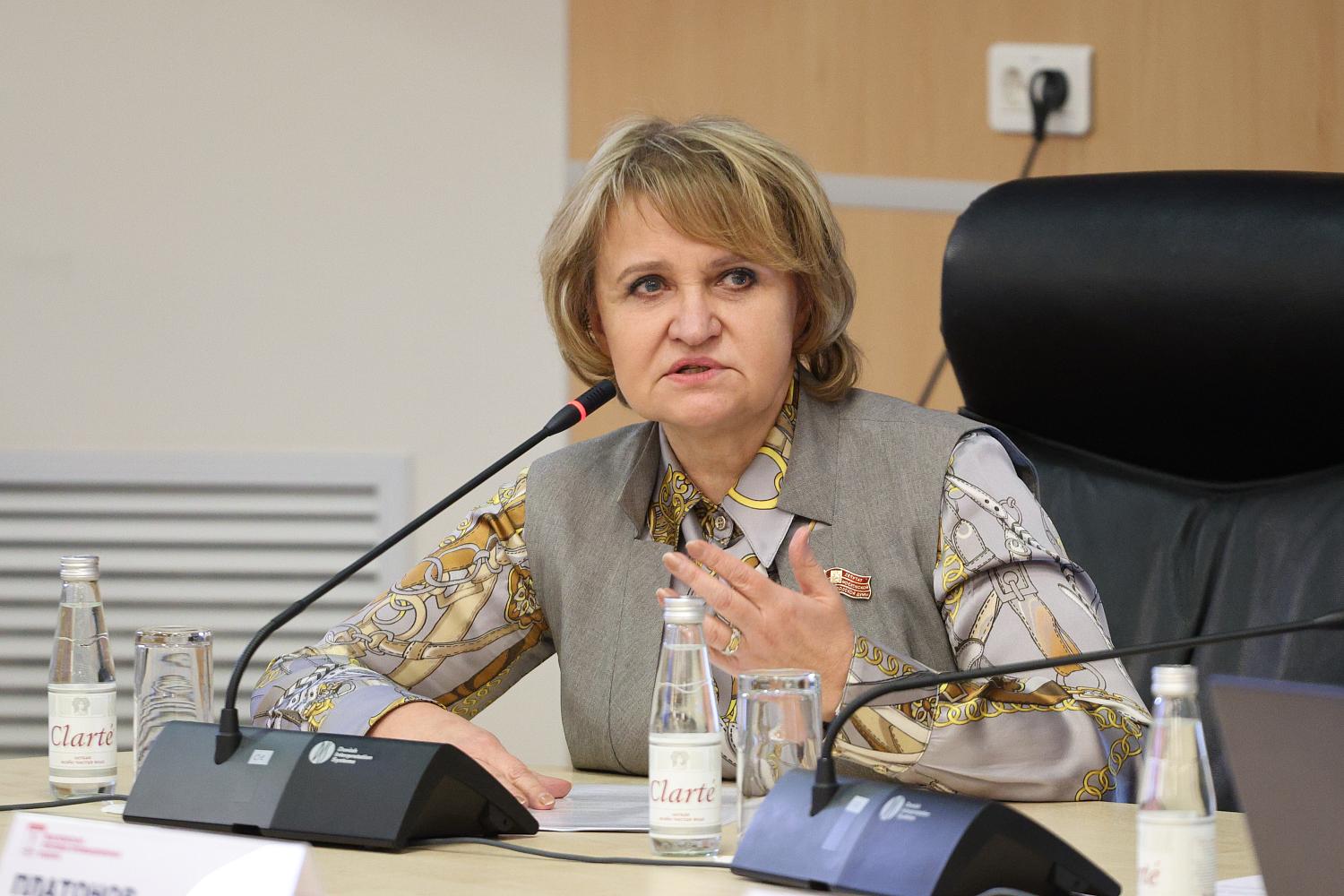 Обсуждены проблемы законодательного регулирования строительства объектов социальной инфраструктуры застройщиком 