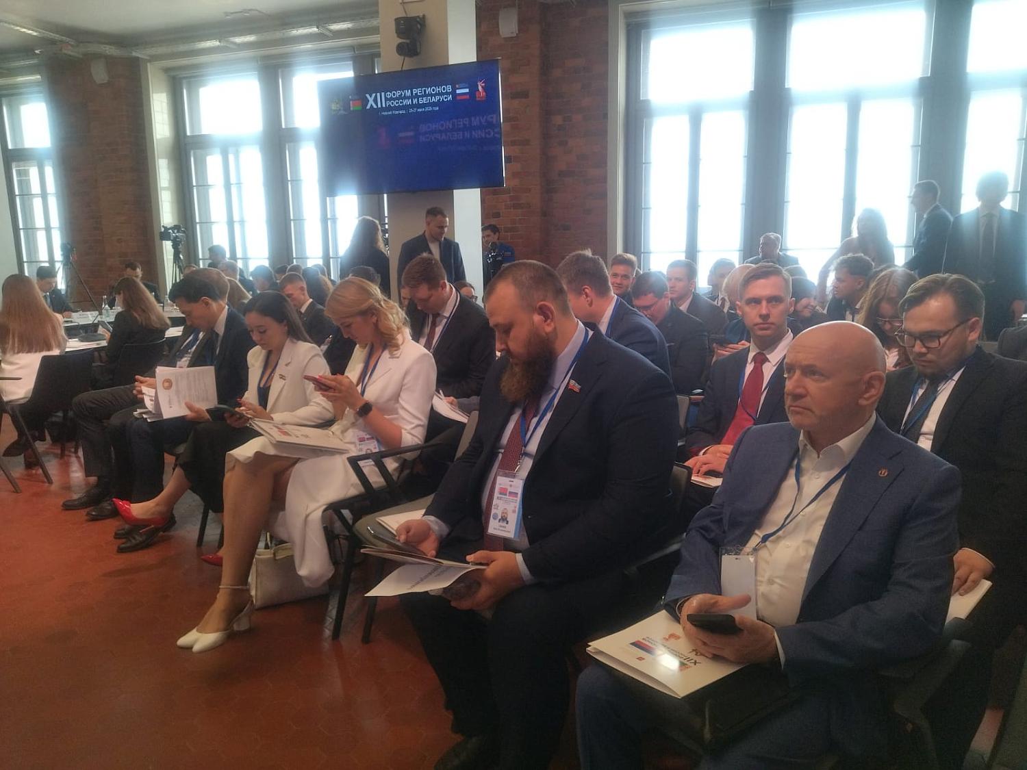 Владимир Платонов рассказал о проекте «Начни свой бизнес с Москвой» на форуме молодых законодателей Союзного государства