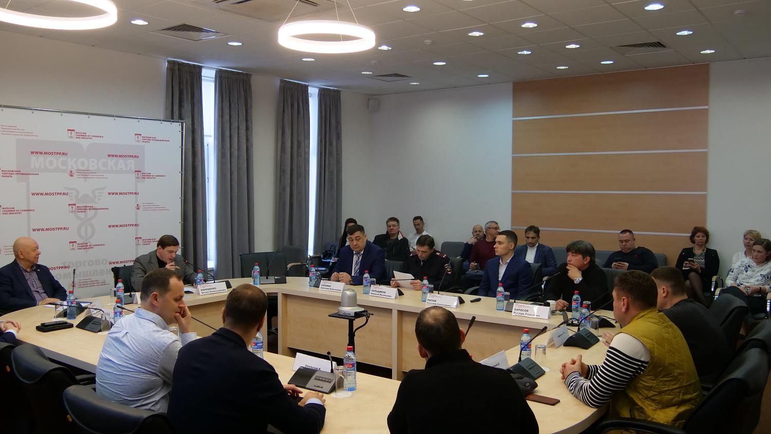 Ситуацию на рынке такси выясняют через «тайных пассажиров»