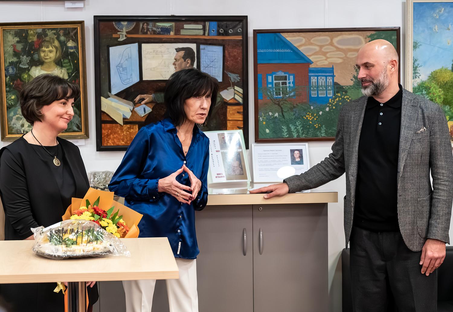 Светлые и тёплые работы художников представлены в залах МТПП