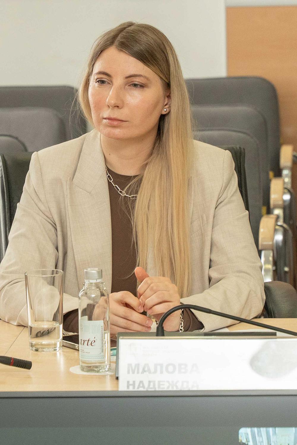 Эксперты обсудили правовые аспекты договорных отношений в строительстве, грузоперевозках и лизинге оборудования