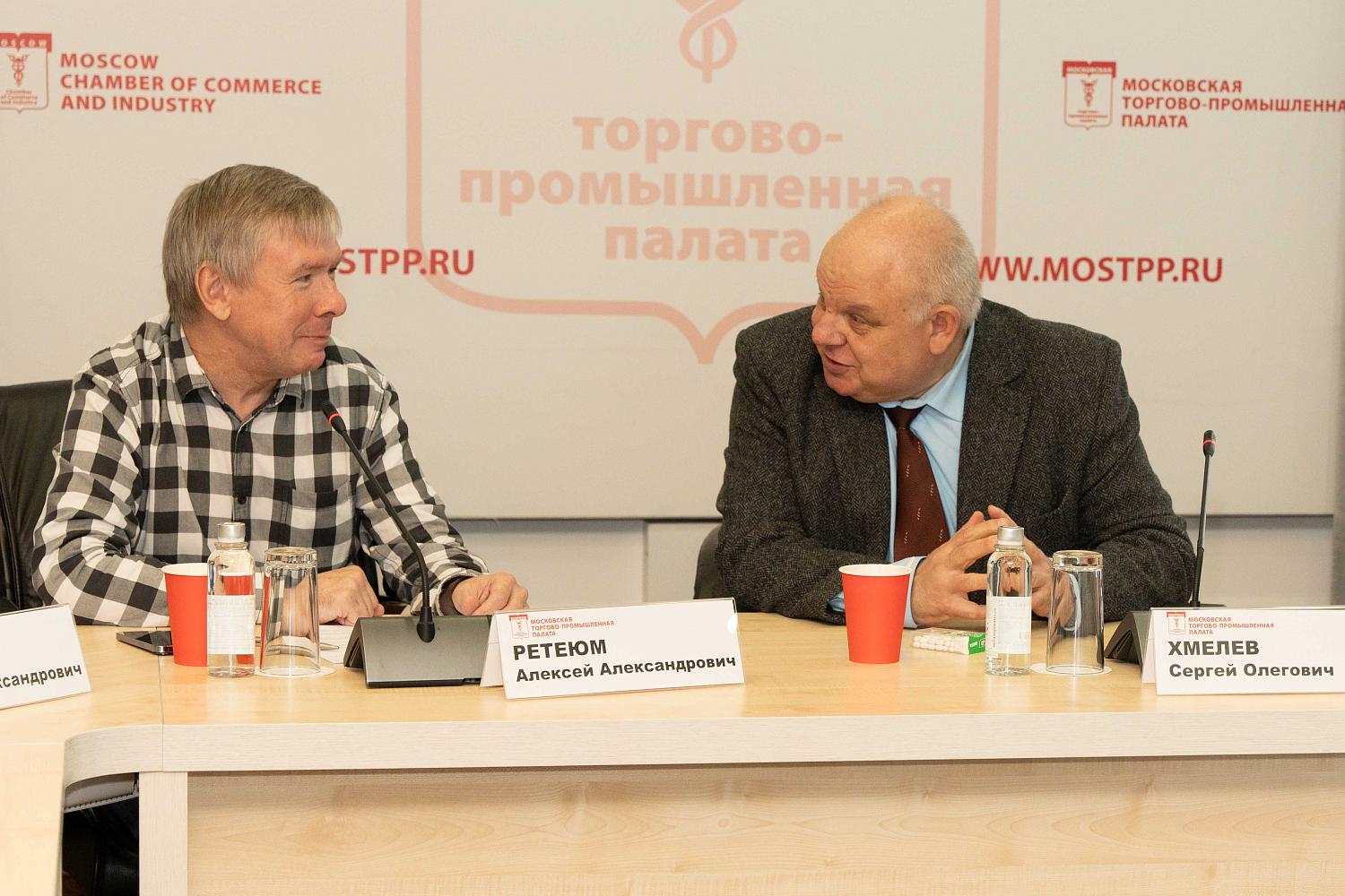 Эксперты обсудили проблемы благоустройства и озеленения столицы