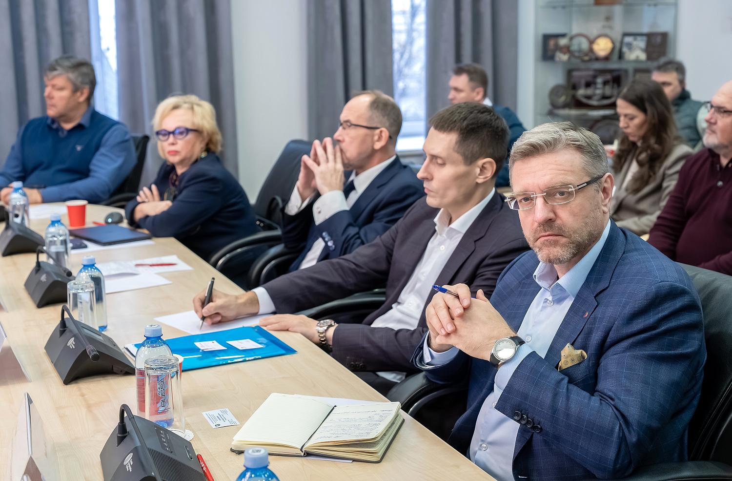 Корпоративное управление между глобальными трендами и российской реальностью