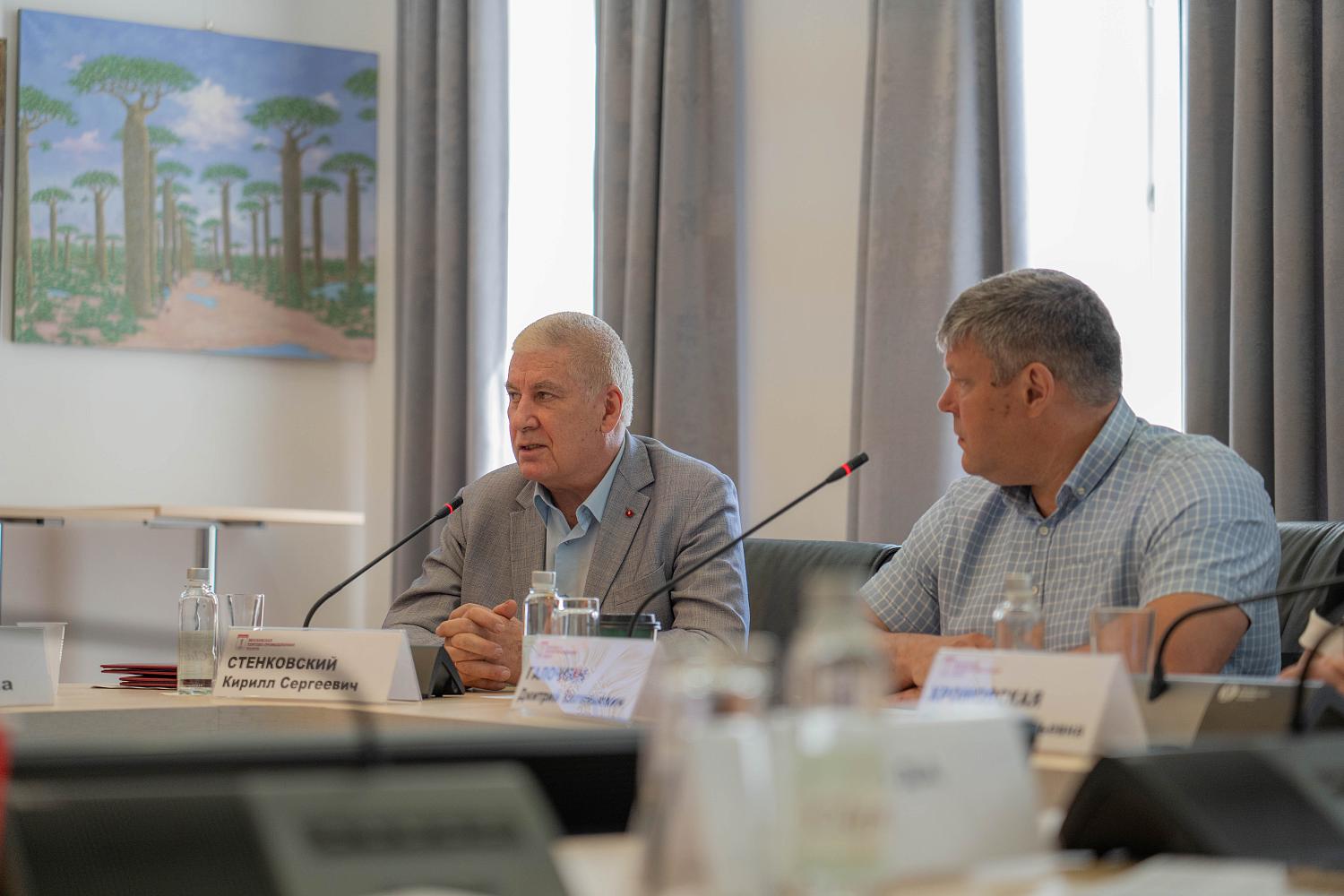 Эксперты обсудили пути решения проблем безопасности многоквартирных домов