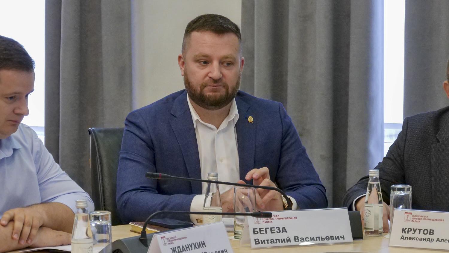 Обсуждена ситуация с неисполнением условий строительного госконтракта заказчиком в регионе 