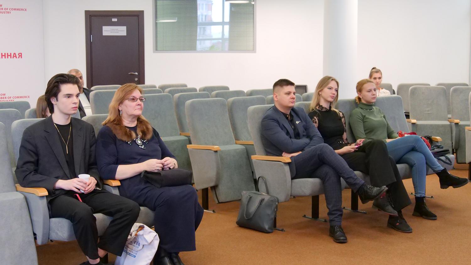 Новые члены Палаты узнали о возможностях, открываемых МТПП