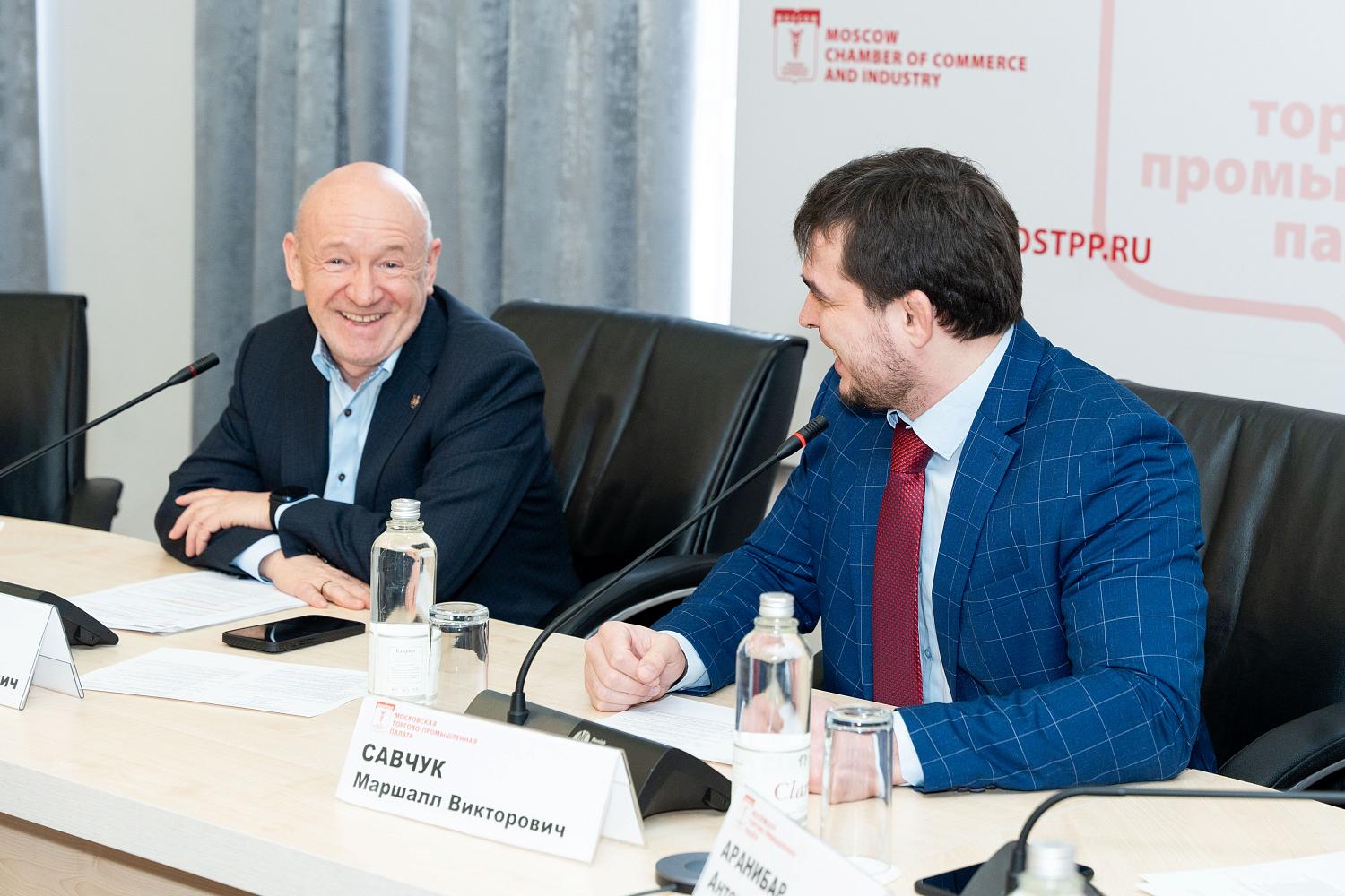 Молодежный комитет ищет дополнительные пути обеспечения безопасности многоквартирных домов