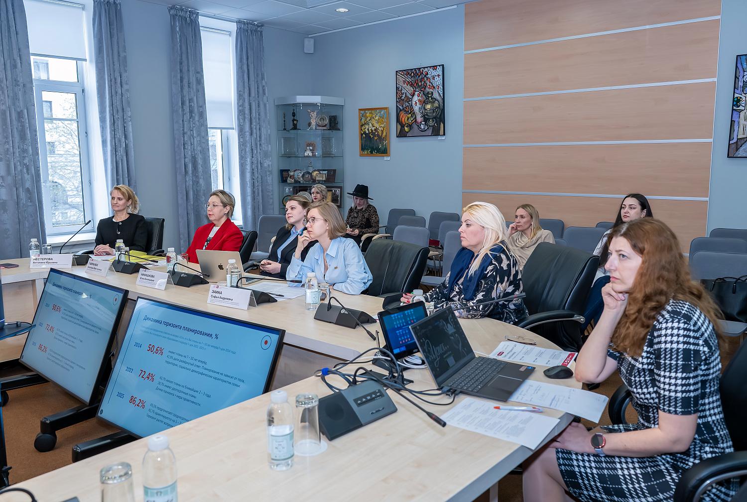 Эксперты обсудили проблему стресса – одну из самых актуальных тем в мировой психологической науке