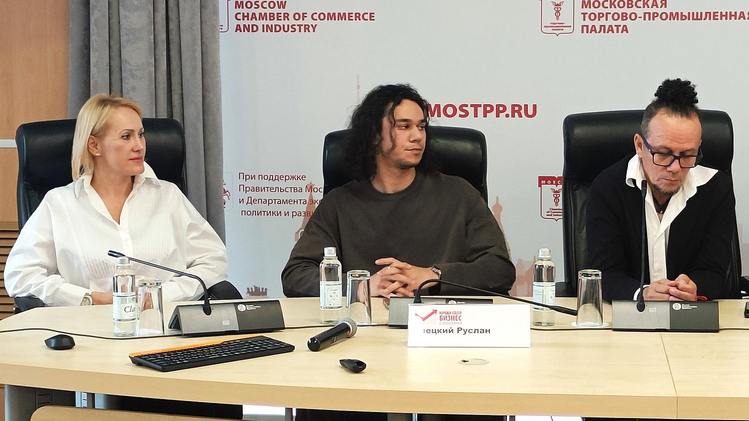 Эксперты поделились предпринимательским опытом с участниками Международного студенческого бизнес-клуба 