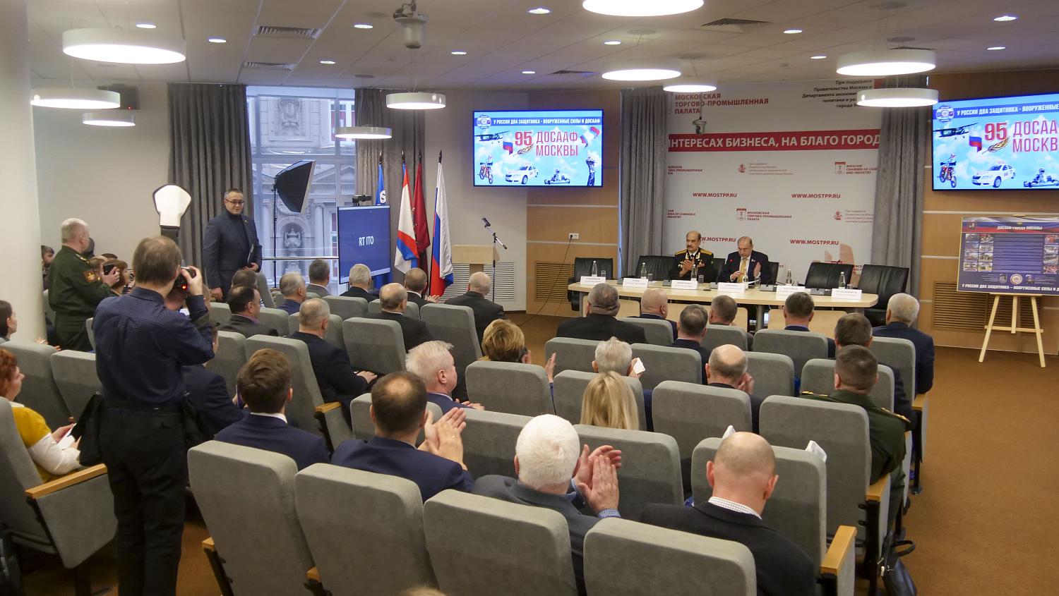 Владимир Платонов предложил создать Попечительский совет московского отделения ДОСААФ