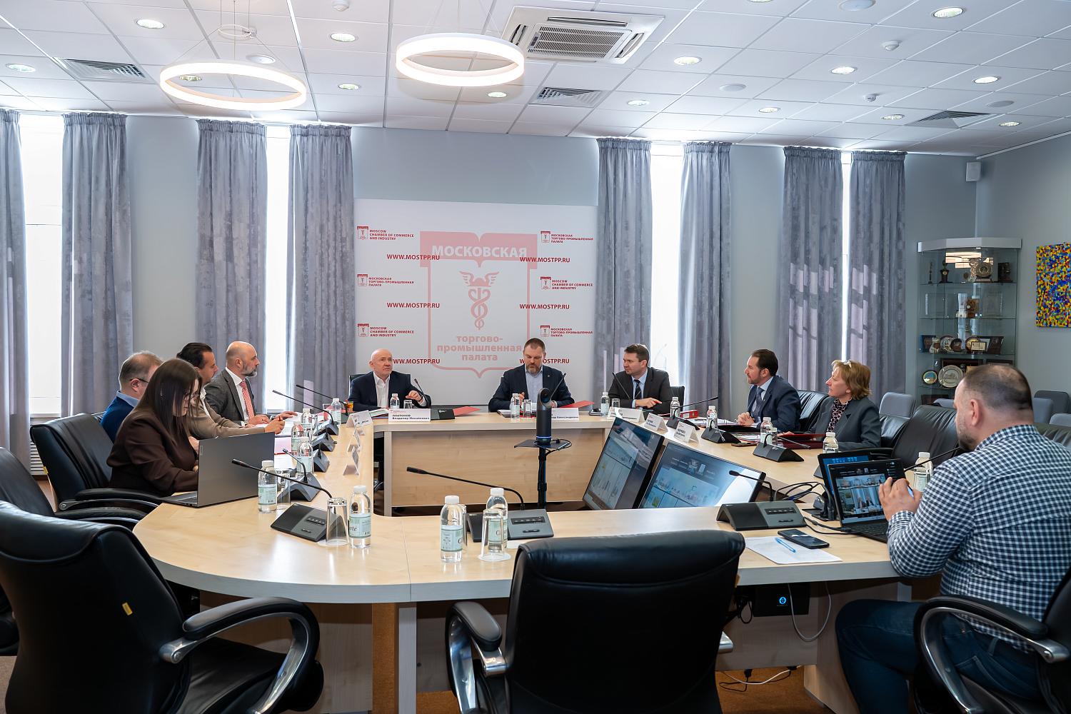 Правление МТПП приняло кадровые решения и одобрило благотворительную помощь