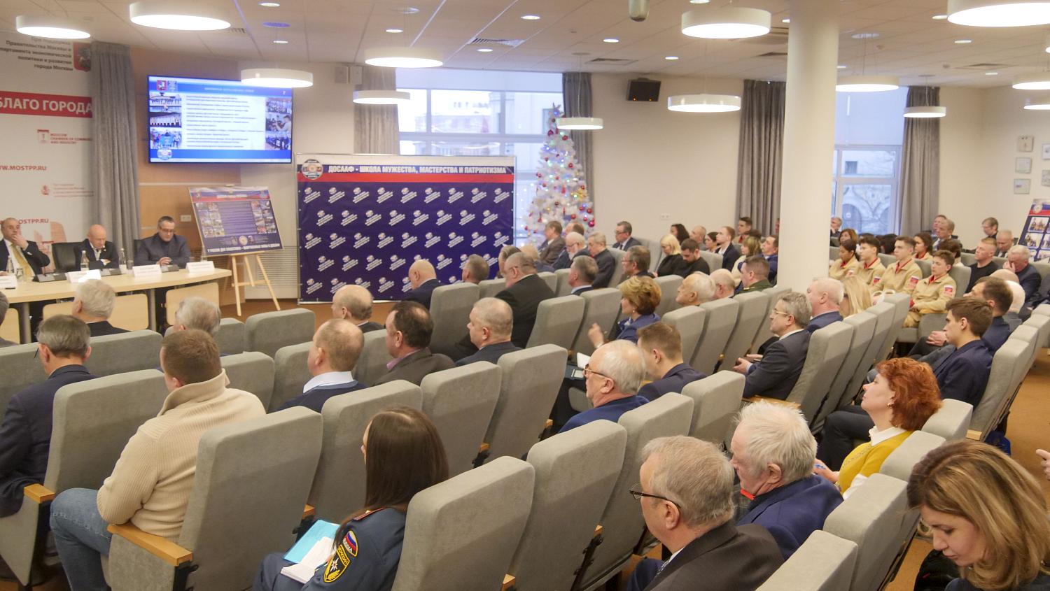 Владимир Платонов предложил создать Попечительский совет московского отделения ДОСААФ