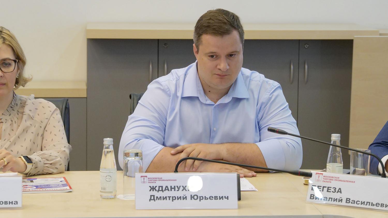 Обсуждена ситуация с неисполнением условий строительного госконтракта заказчиком в регионе 