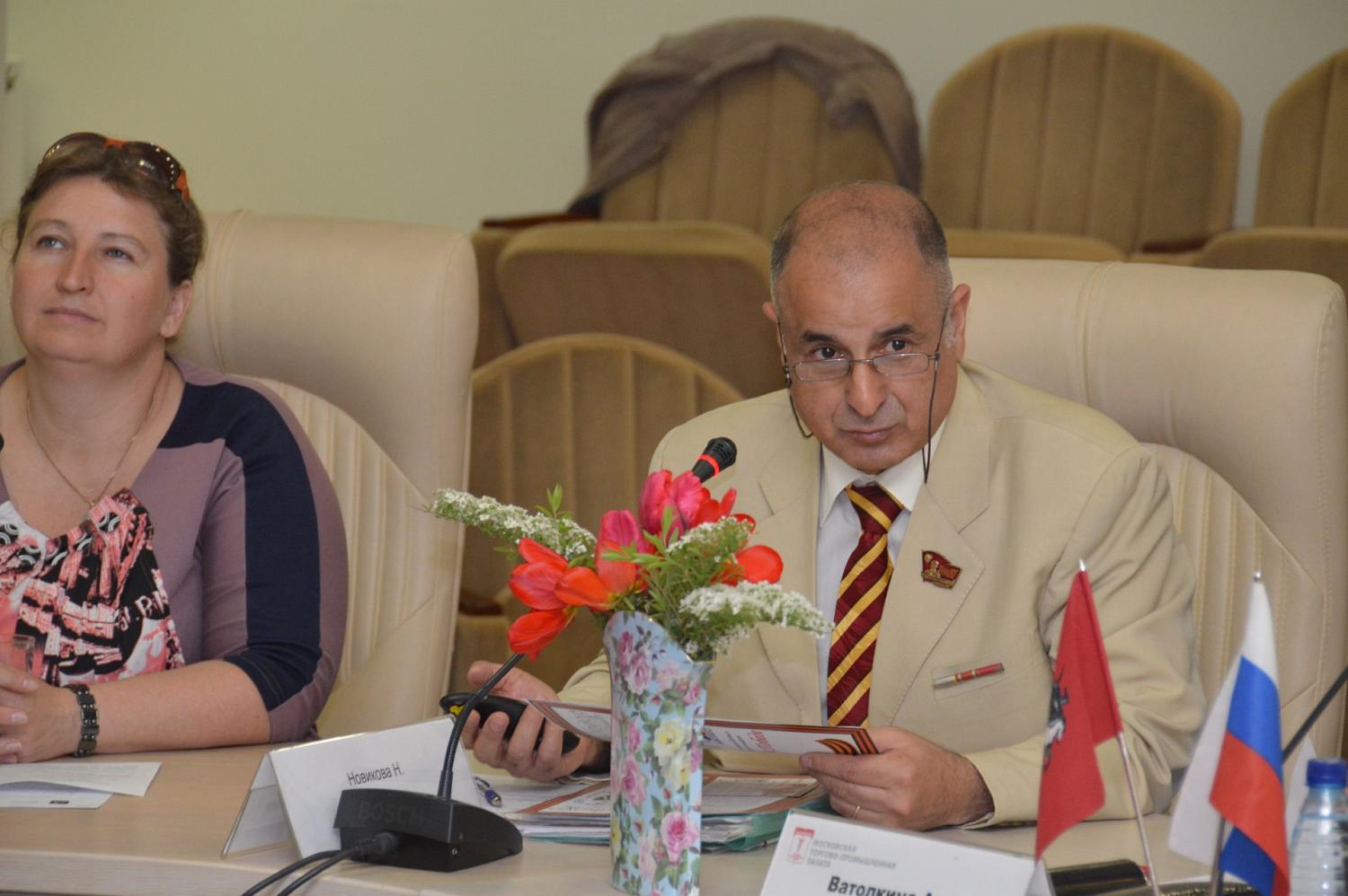 Создание комфортного психологического климата в коллективе помогает успешному развитию организации