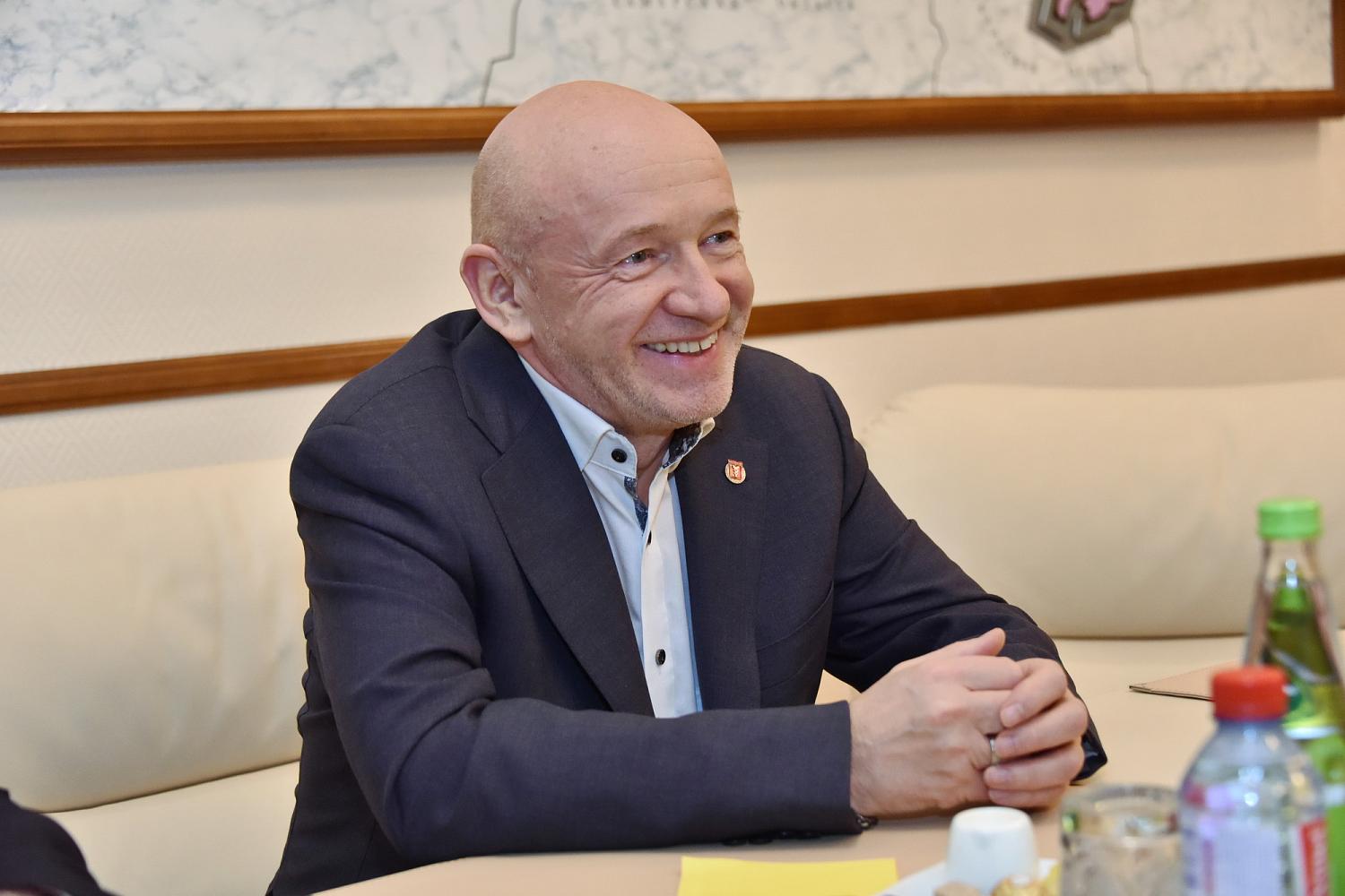 В ходе визита в Татарстан Владимир Платонов принял участие в стратегической сессии и провел ряд важных встреч 