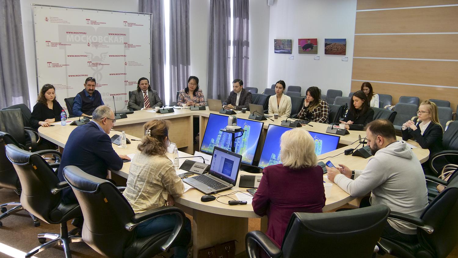 Кто и как регулирует цифровые отношения? 