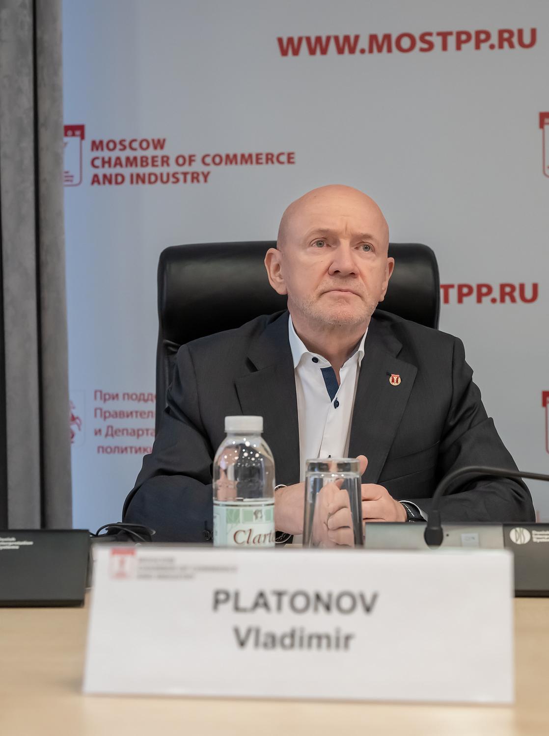 Офис в Эмиратах открывает большие возможности