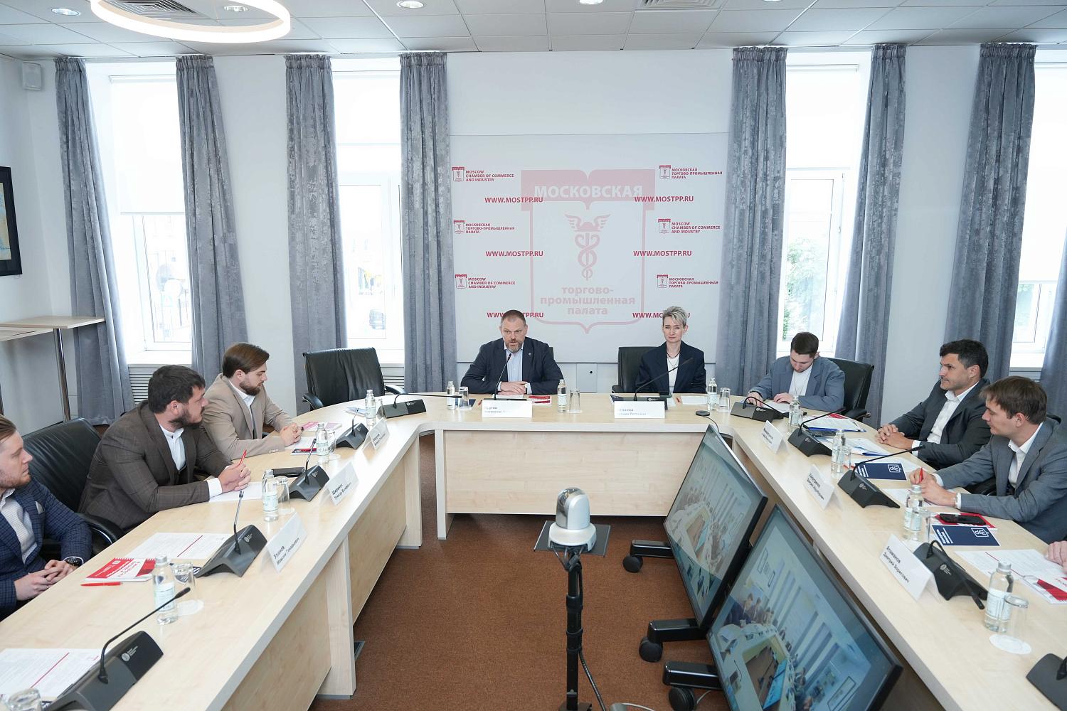 Экспертный диалог по недвижимости: предпринимателям необходима системная информационная поддержка